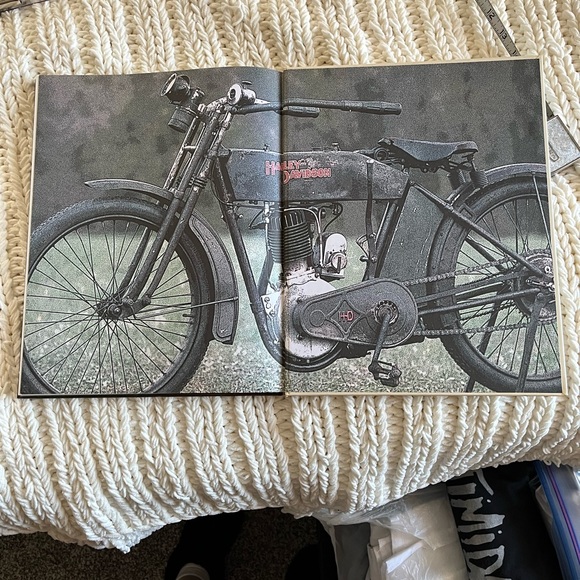 Harley Davidson Hard Cover Book - Picture 3 of 12